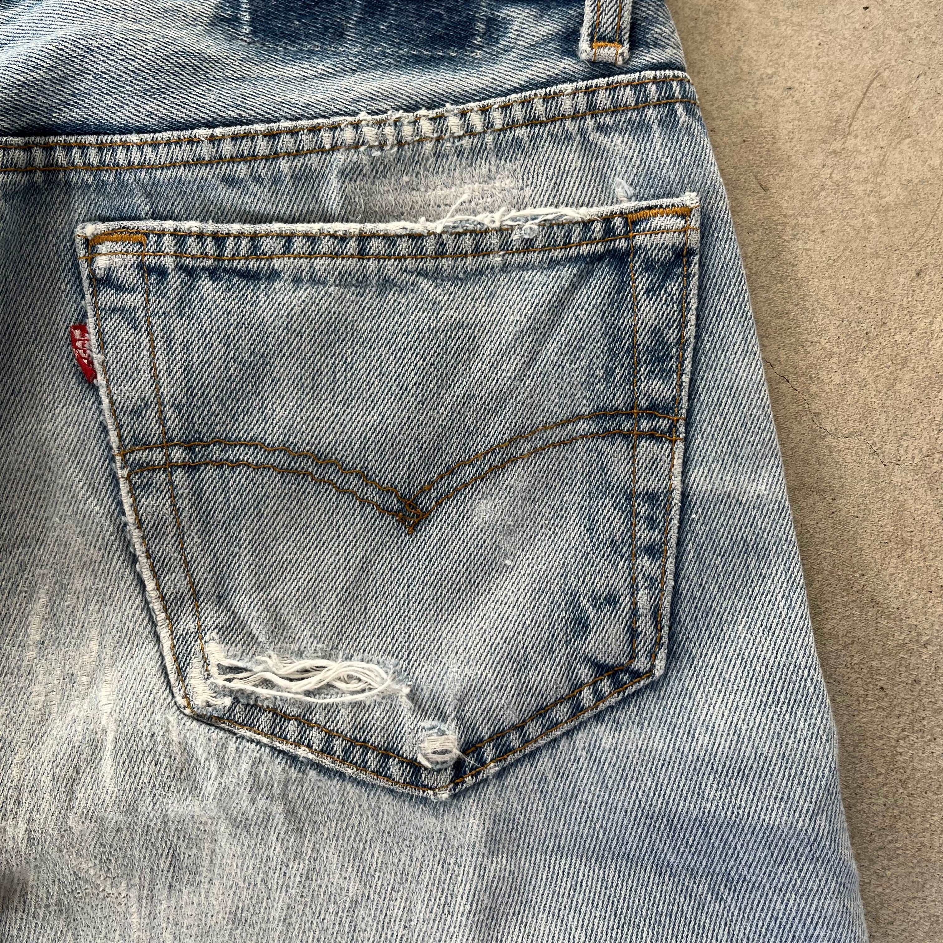 Vintage Levis 501 W32 *Rivets