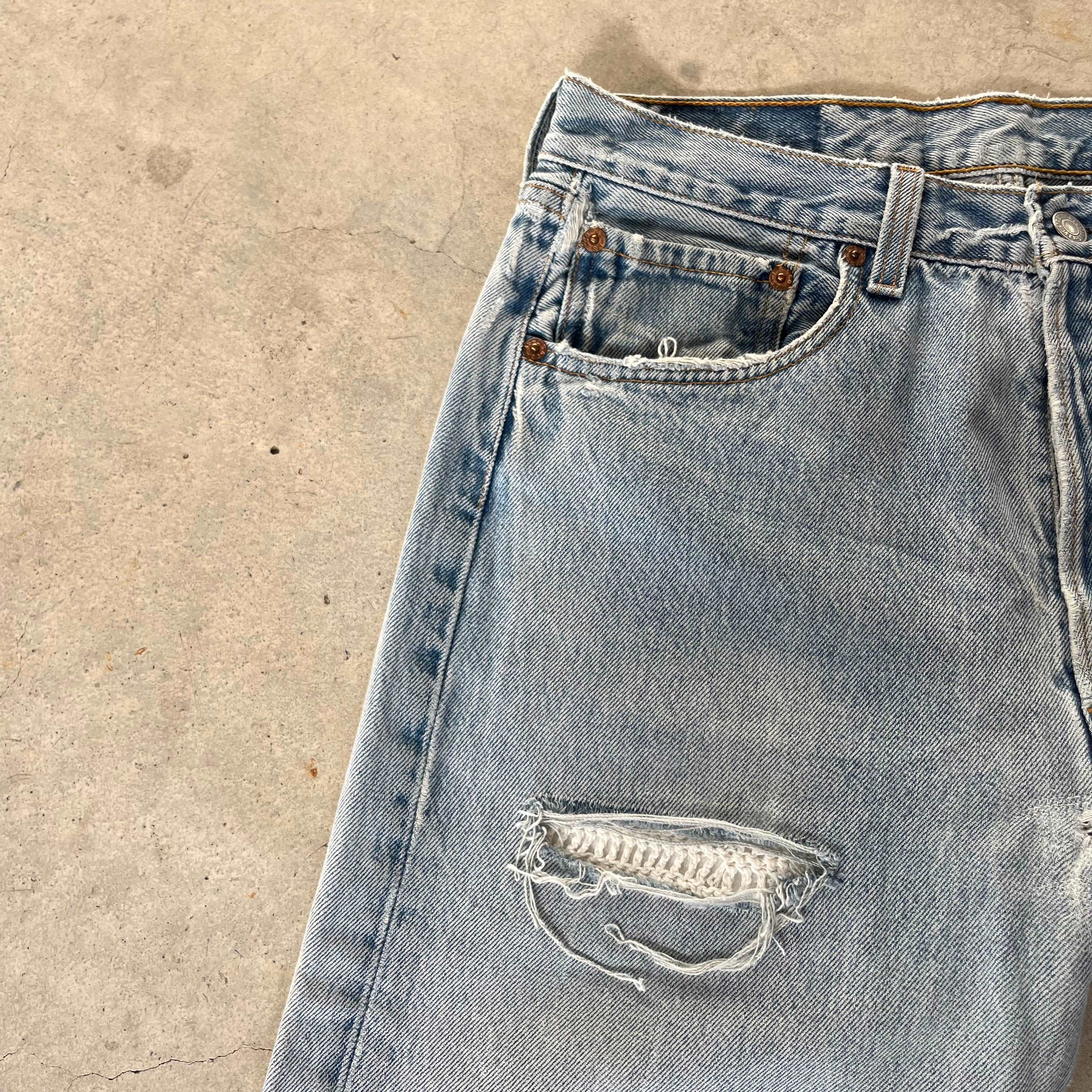 Vintage Levis 501 W32 *Crochet